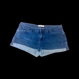 Bullhead denim shorts size 13 woman’s
